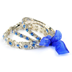 Tris di bracciali con strass azzurro chiaro